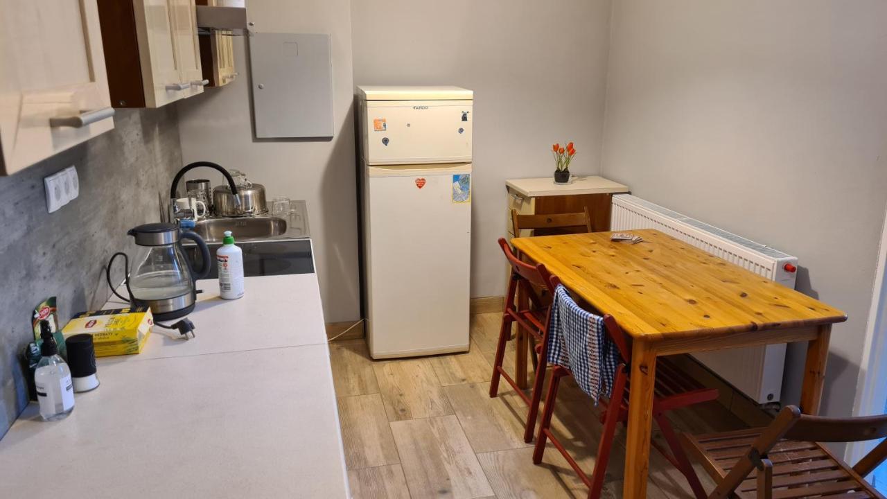 Urocze Apartamenty Na Wsi Goledzinow Exterior foto