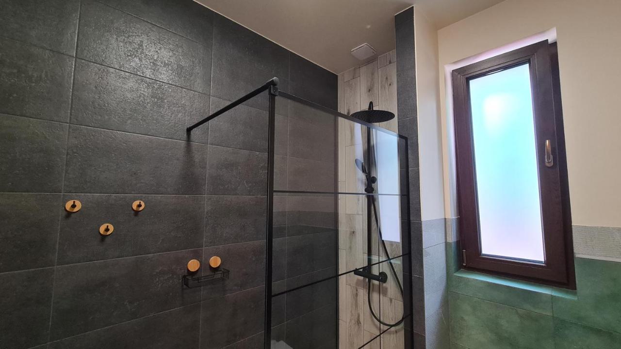Urocze Apartamenty Na Wsi Goledzinow Exterior foto